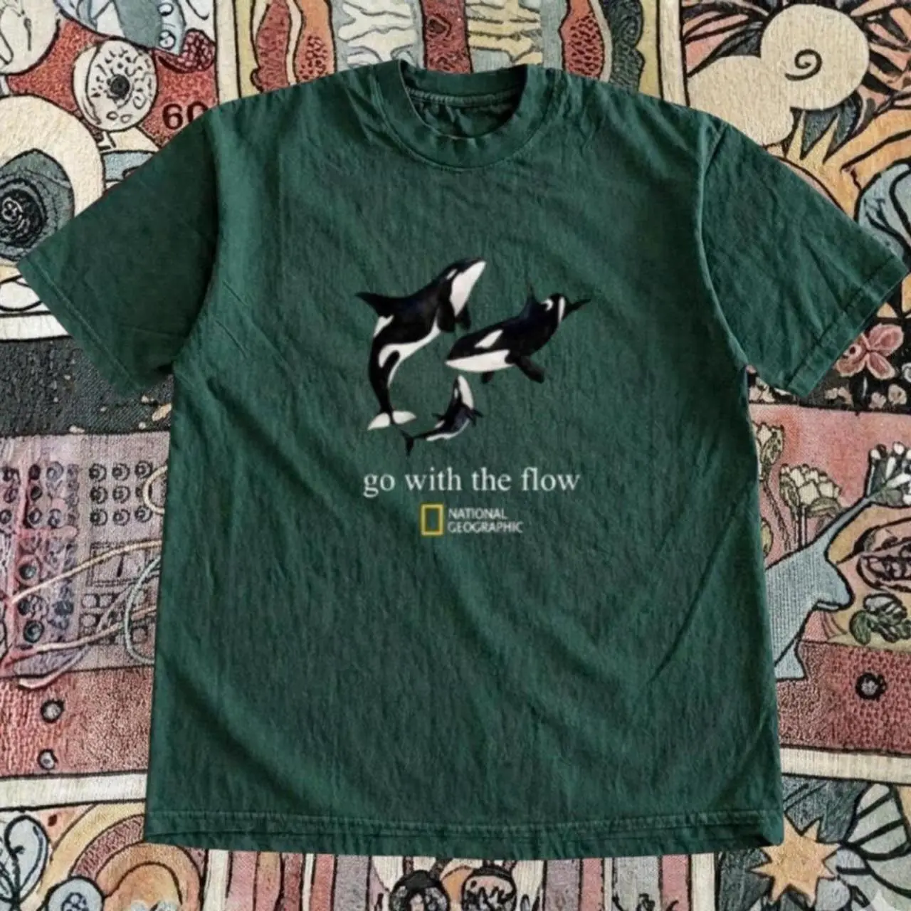 Orca T-shirt Vintage National Geographic Orca Killer Whales Graphic Tee, Retro Go With The Flow Shirt, Loose Fit Top