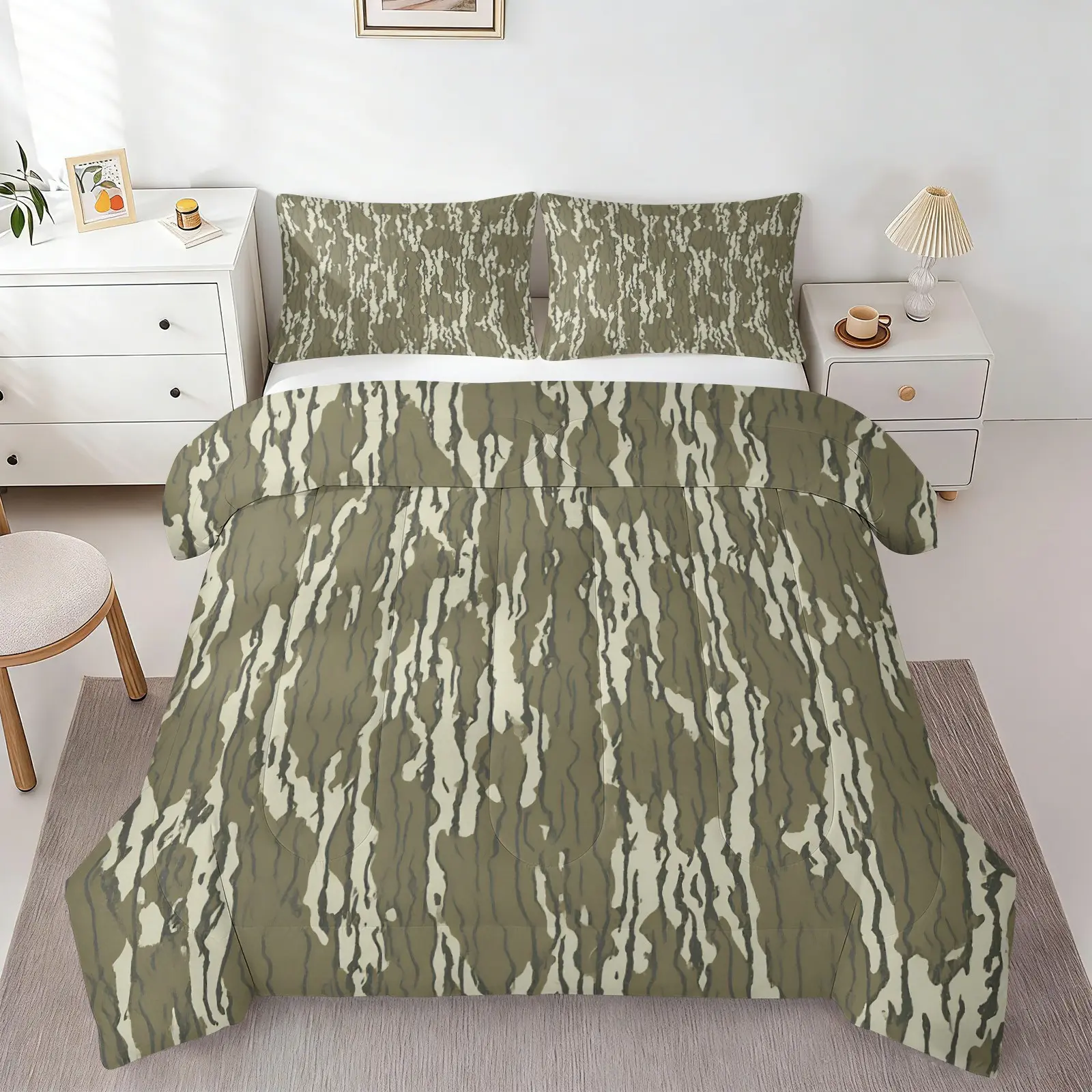 Olive Green Bottomland Camo Print Quilted Comforter Set, 1 Comforter + 1/2 Pillowcases, Soft Comfortable HD All-Season Bedding Camouflage Bedding Set for Hunters & Outdoorsmen, Perfect for Cabin Bedrooms, Man Caves & Rustic Decor