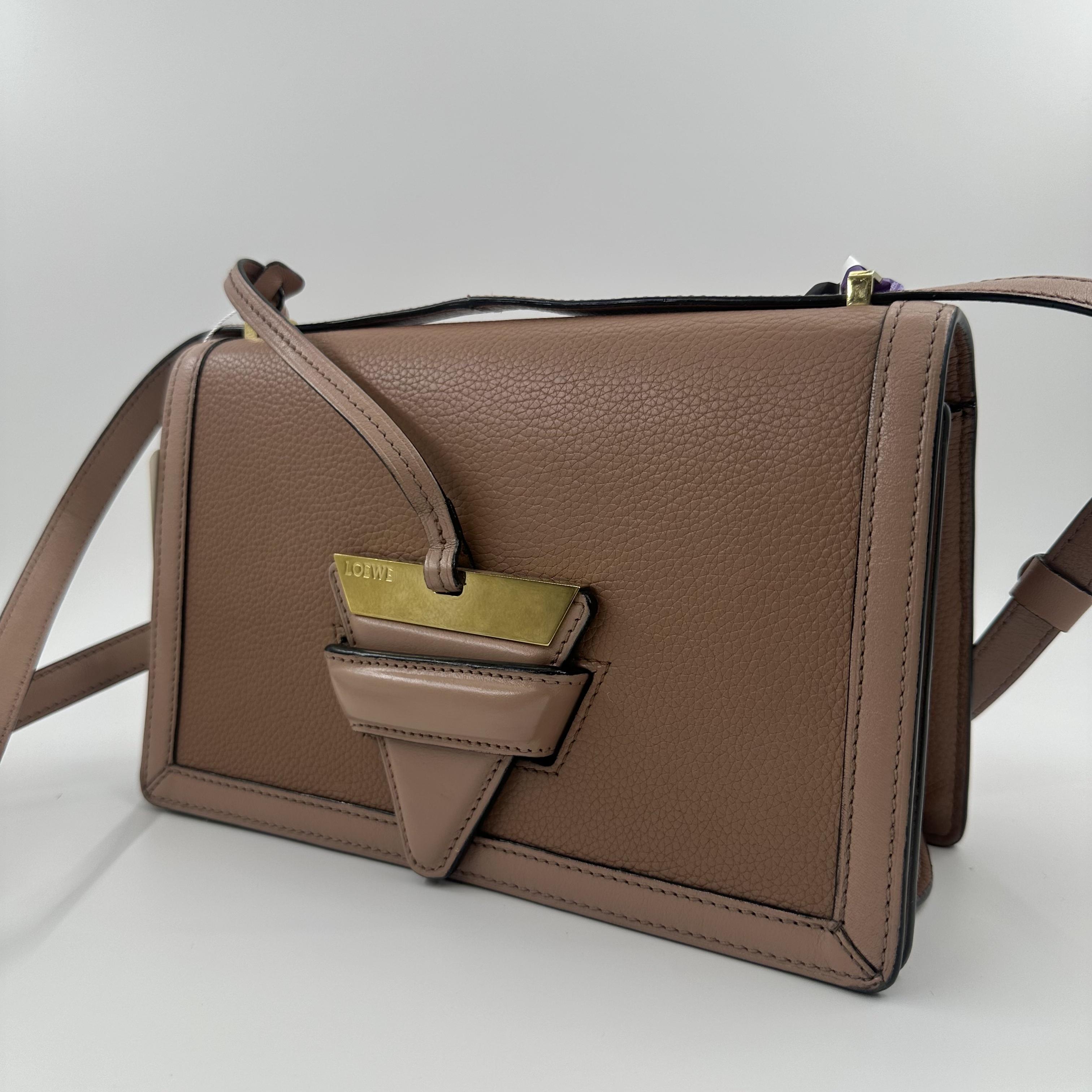 Pre-owned Loewe LOEWE