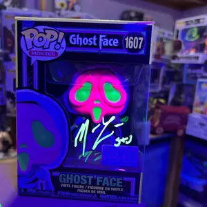 Funko Pop Vinyl Figure Ghostface Blacklight signed By Matthew Lillard