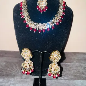 Lightweight Necklace with Jhumki Earrings & Tikka Set – Elegant Ethnic Jewelry