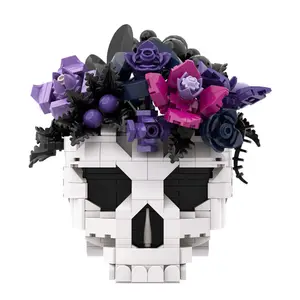 Gothic Botanical Building Blocks Set 3D Handmade Skull Model with Roses DIY Assemble Toy Creative Desk Decor Unique Holiday Gift for Teens Adults