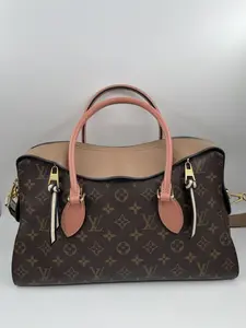 Pre-owned Louis Vuitton LEATHER Shoulder Bags MONO CUTE 2 WAY