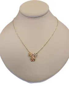 Gargantilla con flor hawaiana de tres tonos, oro 14k