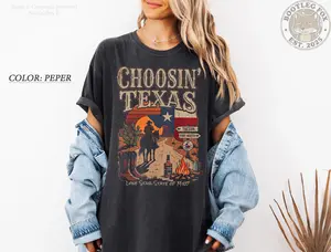Comfort Colors Choosin Texas Cowboy Western Oversized Distressed Shirt, Funny Texas Tee, Retro Vintage Y2K 90s Style Country Rodeo Art. Country Music Merch