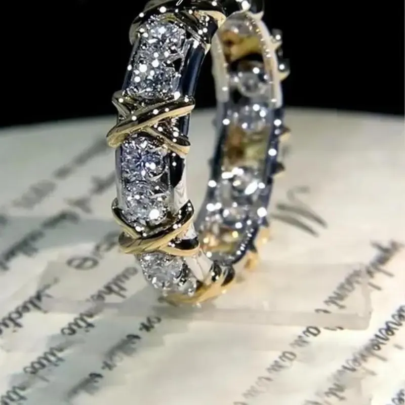 Luxury Shiny Rhinestone Cross Design Ring, Unisex Fashion Accessory, Perfect Birthday Gift, Elegant All-Match Jewelry, Elegant Glittering Ring, Fashion Rings, Beautiful Rings, Rhinestone Decorated Ring