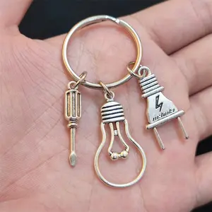 Screwdriver Keychain, Light Bulb Keyring, Electrician Repair Tool Keychain, Father Grandfather Gift Keychain, Men's Backpack Pendant Accessory