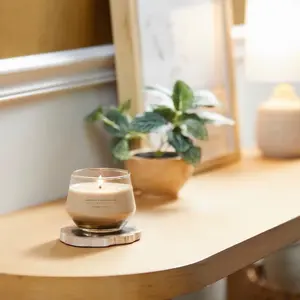 Aesthetic Amber & Sandalwood Scented Candle in Glass Jar (Warm Cozy Aroma)