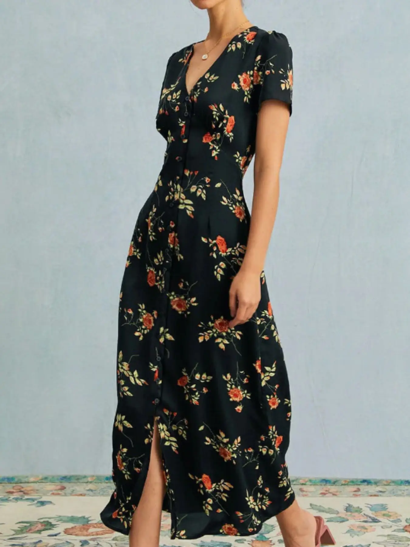 Summer French Vintage Vneck Floral Dress Womenswear, Elegant Long Skirt, Women's Fashionable Summer, Chic and Stylish Design, Elegance