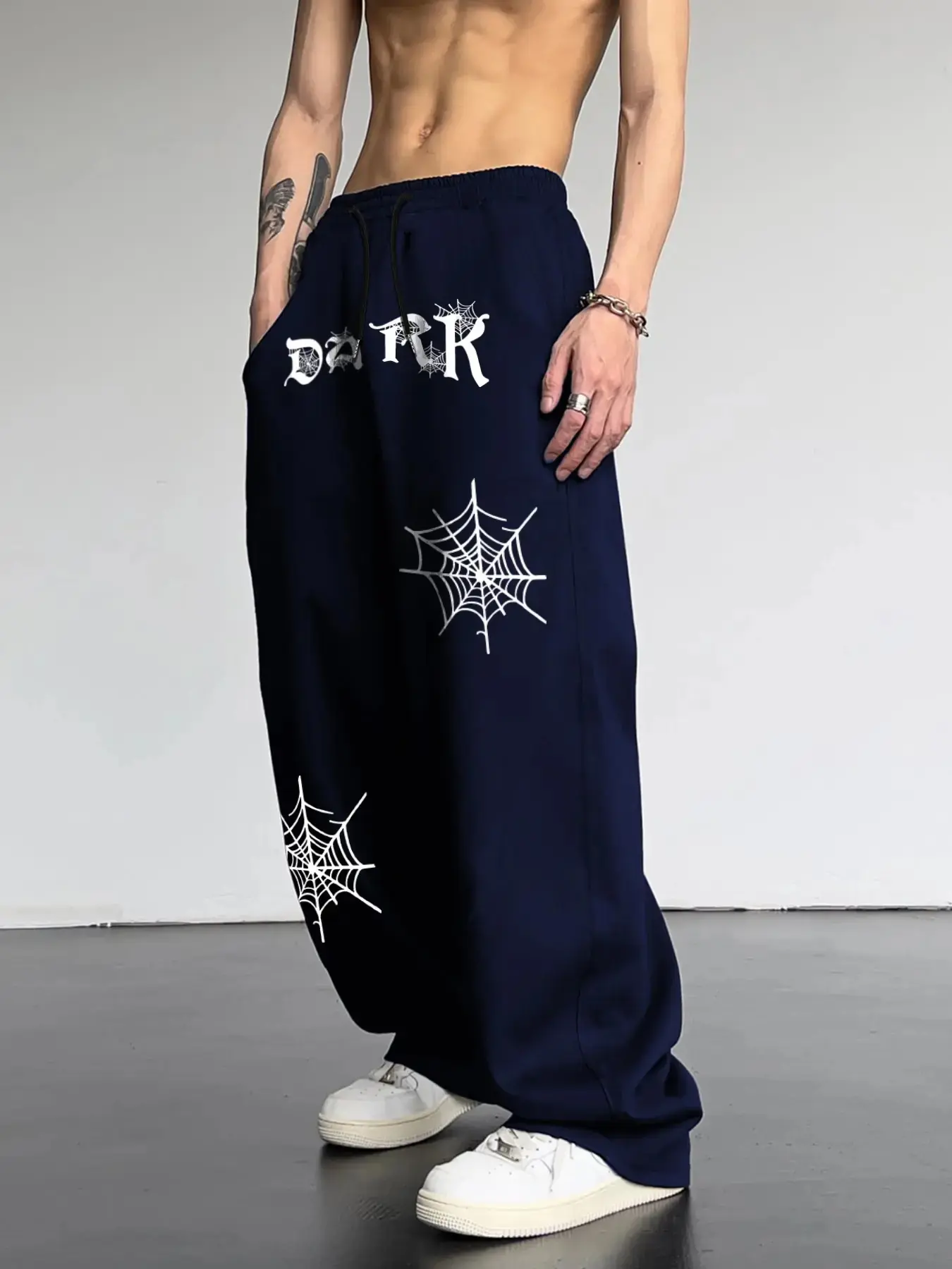 Men's Casual Wide-Leg Sports Pants with Adjustable Waist, Comfortable Fit for Daily Wear, Ideal for Active Lifestyle, Letter Patched Sweatpants