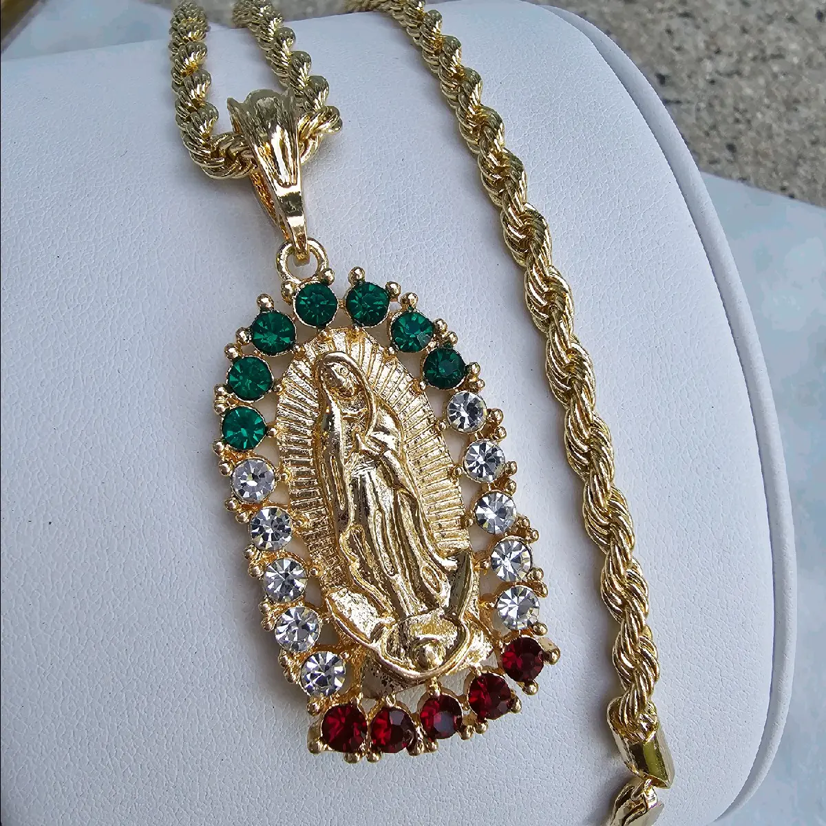 Virgencita tres colores necklace pendant Virgencita tres colores necklace pendant