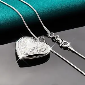1 Fashionable  Pendant Necklace - Heart-Shaped Pendant Switch Design - The Perfect Choice for Romantic Gifts