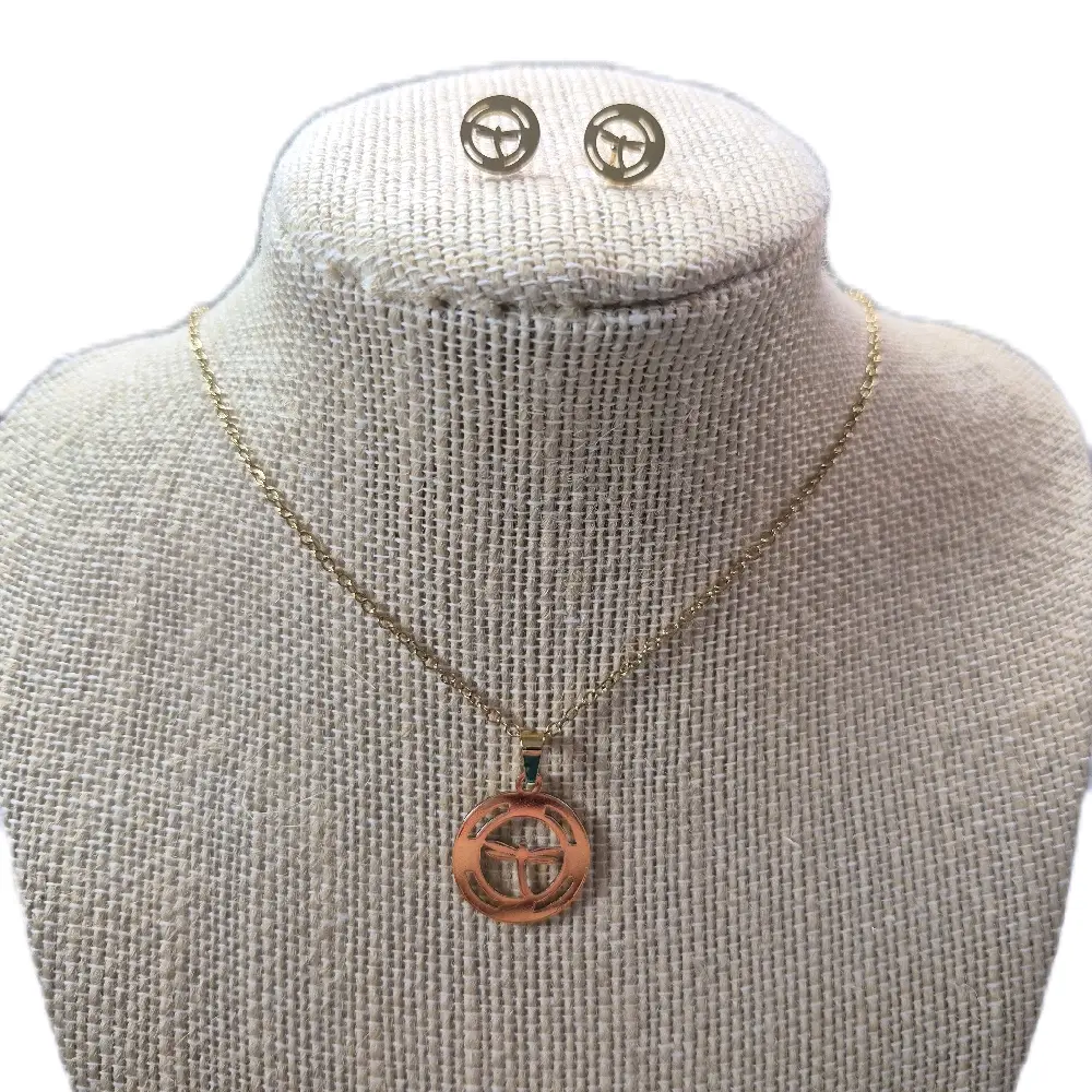 Dainty Dragonfly Necklace Set – Minimalist Gold Jewelry, Heart Pendant & Stud Earrings, Lightweight Everyday Jewelry, Gift for Women
