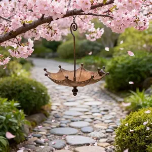 Umbrella-Shaped Bird Feeder, Garden Courtyard Hanging Ornament, Metal Handicraft, Decorative Outdoor Decoration
