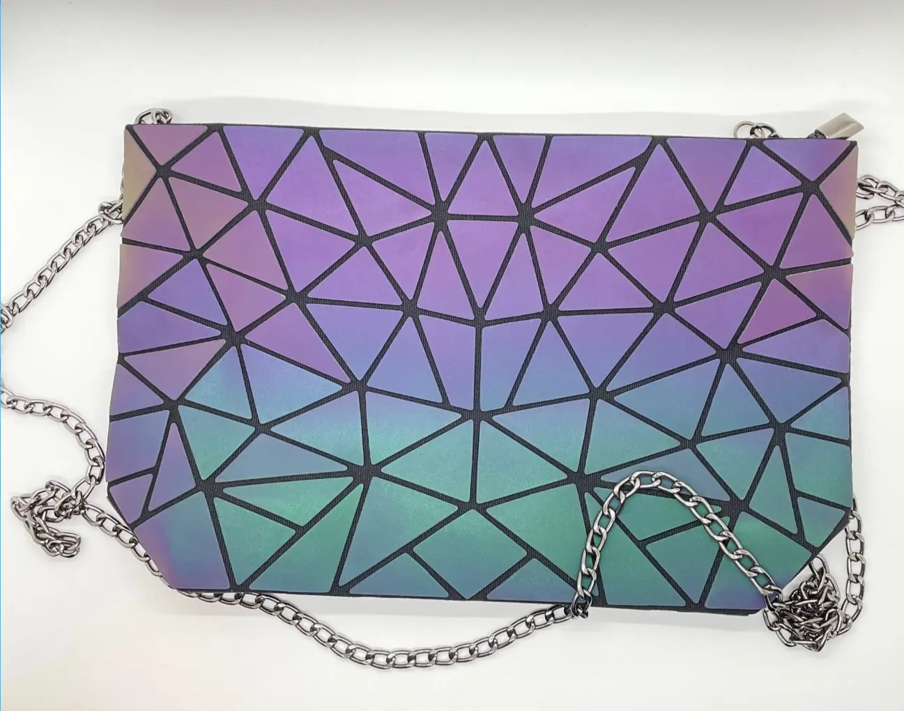 Women's Geometric Iridescent Holographic Handbag - Magnetic, Chic, Lightweight Structured High-Capacity Synthetic Bag for Casual, Evening Events