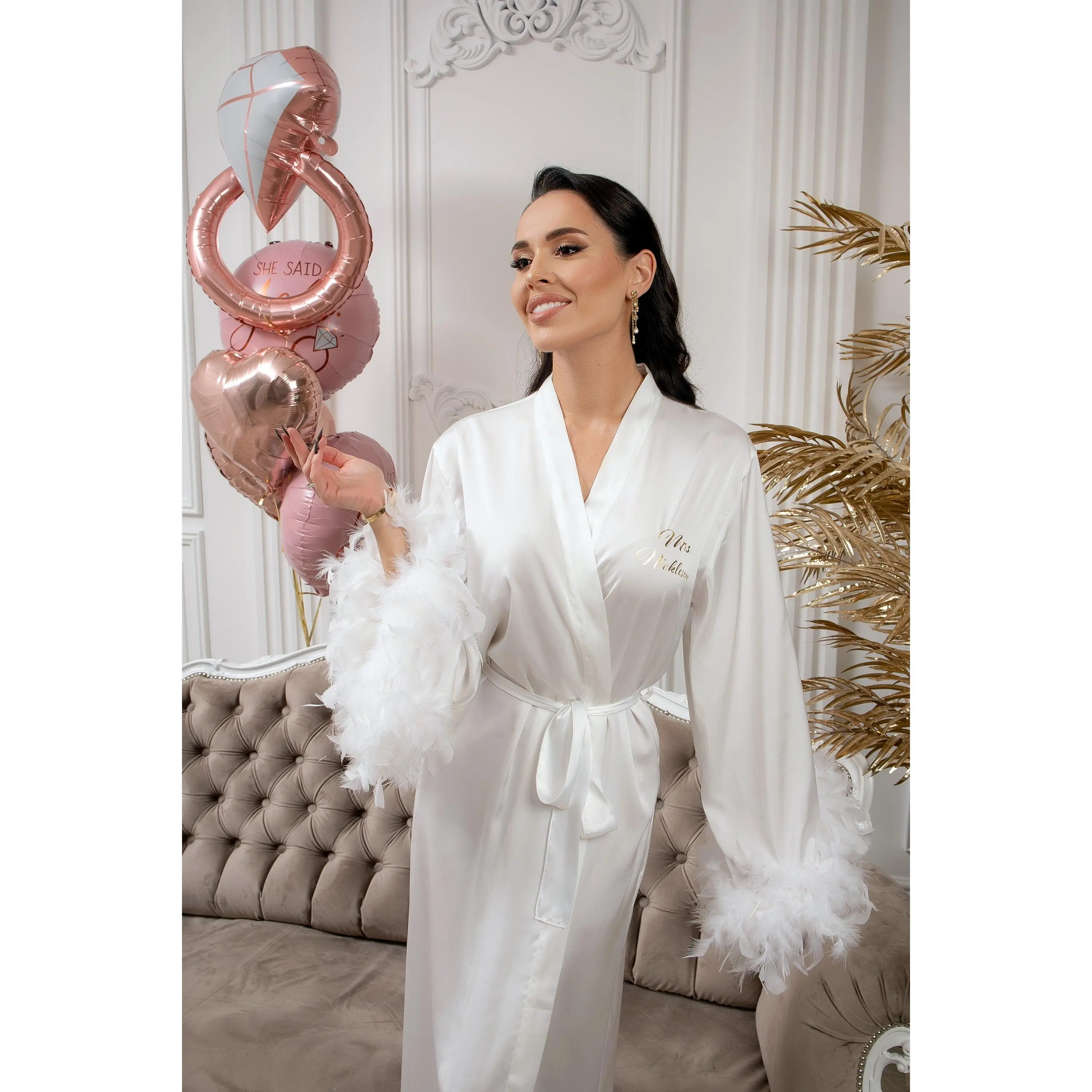 Mrs Bridal Personalized White Feathers Robe