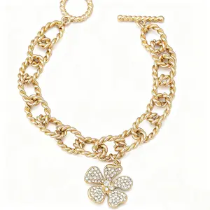 Fashionable retro style popular bracelet women Fried Dough Twists chain splicing petal pendant