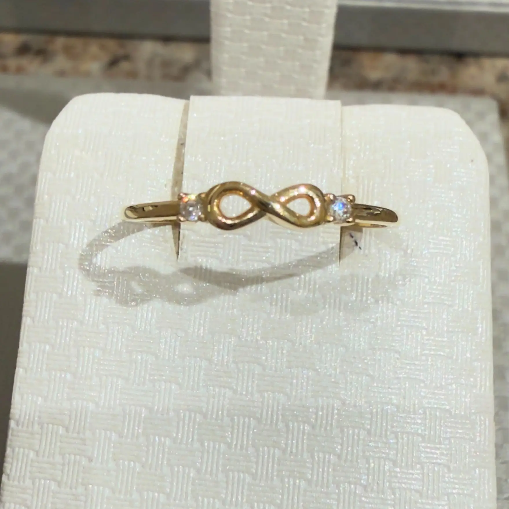 14KGold Dainty Infinity Ring Size 7.5