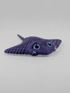 Mesh Flexi Manta Ray Fidget Toy Articulated Sea Creature Made from PLA Plastic
