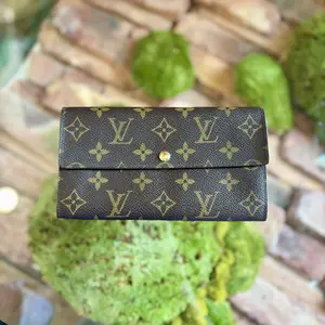 Pre-owned Louis Vuitton Coated Canvas Small Leather Goods Sarah Monogram Wallet