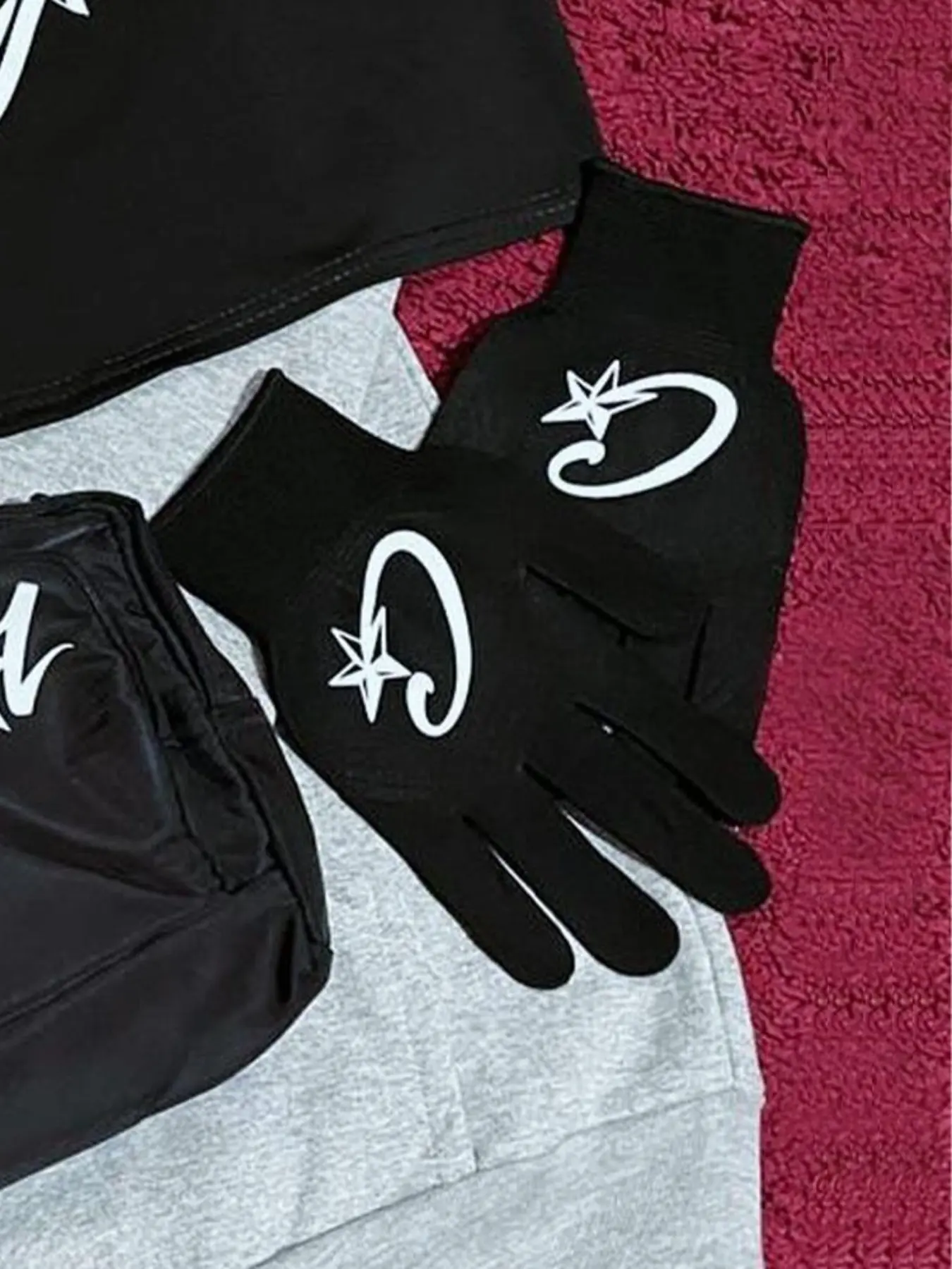 Vintage Gothic Gloves, Non-Slip Design, Street Style Wrist Warmers, All-Season Tight-Fit Fabric, Perfect for Layering, Moderate Thickness Gloves, Grip Gloves, Hand Warmer Gloves