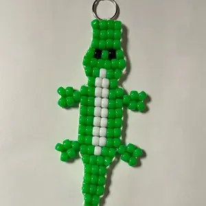 Beaded Crocodile Keychain - Green Crocodile Design with Beads, Keyring Attachment, Green Color, Unique Pattern