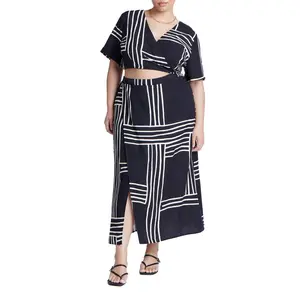 ELOQUII Women's Plus Size Wrapover Printed Skirt