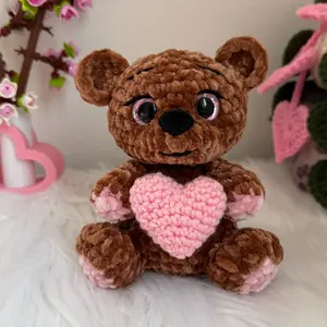 Crocheted Teedy Bear with heart