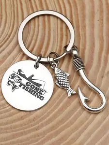 A fashionable stainless steel keychain fishing enthusiast keychain, with a fish hook pendant and a fish pendant, a small pendant, is also a surprise exquisite little gift