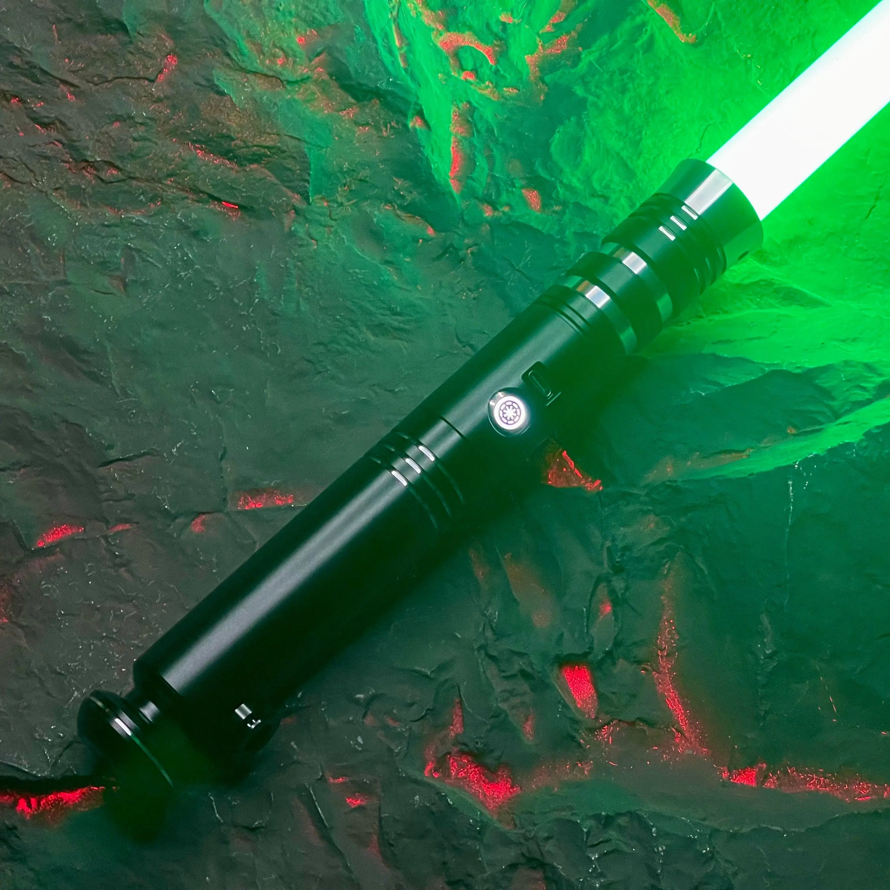 Crimson Dawn Envoy Lightsaber – Custom Metal Hilt Dueling Saber