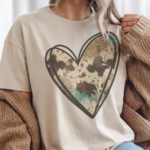 Vintage Western Tee Retro BOHO Heart Tshirt Cowhide Country T-Shirt Turquoise Cowgirl Heart Top Womenswear Casual Sublimation Print Heart Shirt