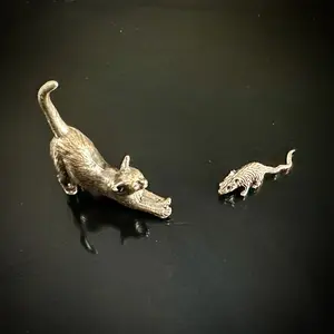 Money Mouse Brass Handmade Souvenir Mascot - 2.5cm Length, 0.5cm Width, 0.5cm Height, Mascot for Money Protection & Success in Career