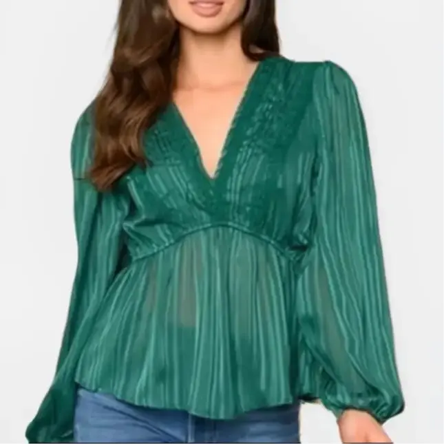 Emerald Green Long Sleeves Shimmer Blouse