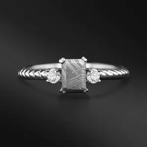 Mon — Muonionalusta Meteorite Engagement Ring with Lab Diamond