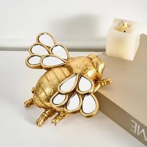 Creative Resin Honey Bee Design Hanging Decor, Collectible Room Decor, 1 Count Creative Hanging Ornament, Hanging Decor for Home Living Room Bedroom Study Room