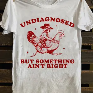 Vintage Stay Weird Graphic T-Shirt - Soft 100% Cotton Relaxed Fit Unisex Tee with Cute Raccoon Dog & Abstract Art Portrait, Sarcastic Christmas Bilingual Design Vintage T Shirts, Casual Wear, Retro Style Shirt, Durable Print Quality