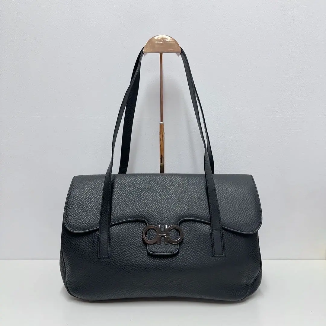 Pre-owned SALVATORE FERRAGAMO Calfskin Shoulder Bags Gancini Black CPU0620