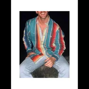 Western cowboy men’s shirts/blouses—striped casual button-down long-sleeve tops with pockets. Versatile items; a basic formula for pairing with jeans that works for all seasons without any mistakes.