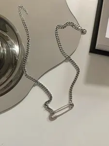 Fashionable Y2K Necklace, Unique Pin Design, Versatile and Sexy, Creative Style Jewelry, Simple Yet Stylish Accessory
