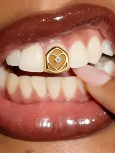 Gold Teeth Grillz for Women Grills for Your Teeth Men Gold Tooth Cap Grillz for Women Teeth Cover Girls Golden Tooth Jewelry Mouth Grills Men Hip Hop Outfits Custom Accessory Halloween Party Tooth Gem