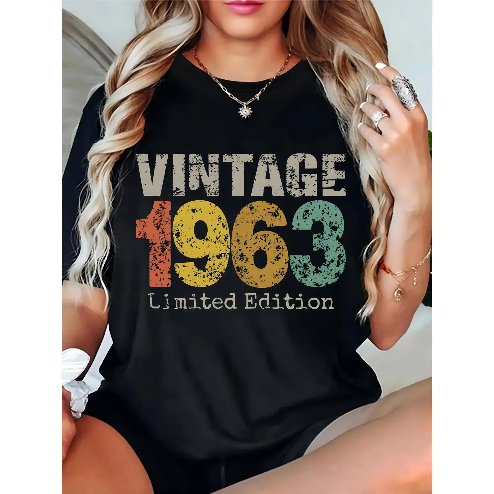 Women's 1963 Vintage Graphic Short-Sleeve Round Neck T-Shirt - 60th Birthday Gift, 100% Pure Cotton, Breathable, Comfortable, Lightweight, Loose-Fitting, Casual Crew Neck Tee