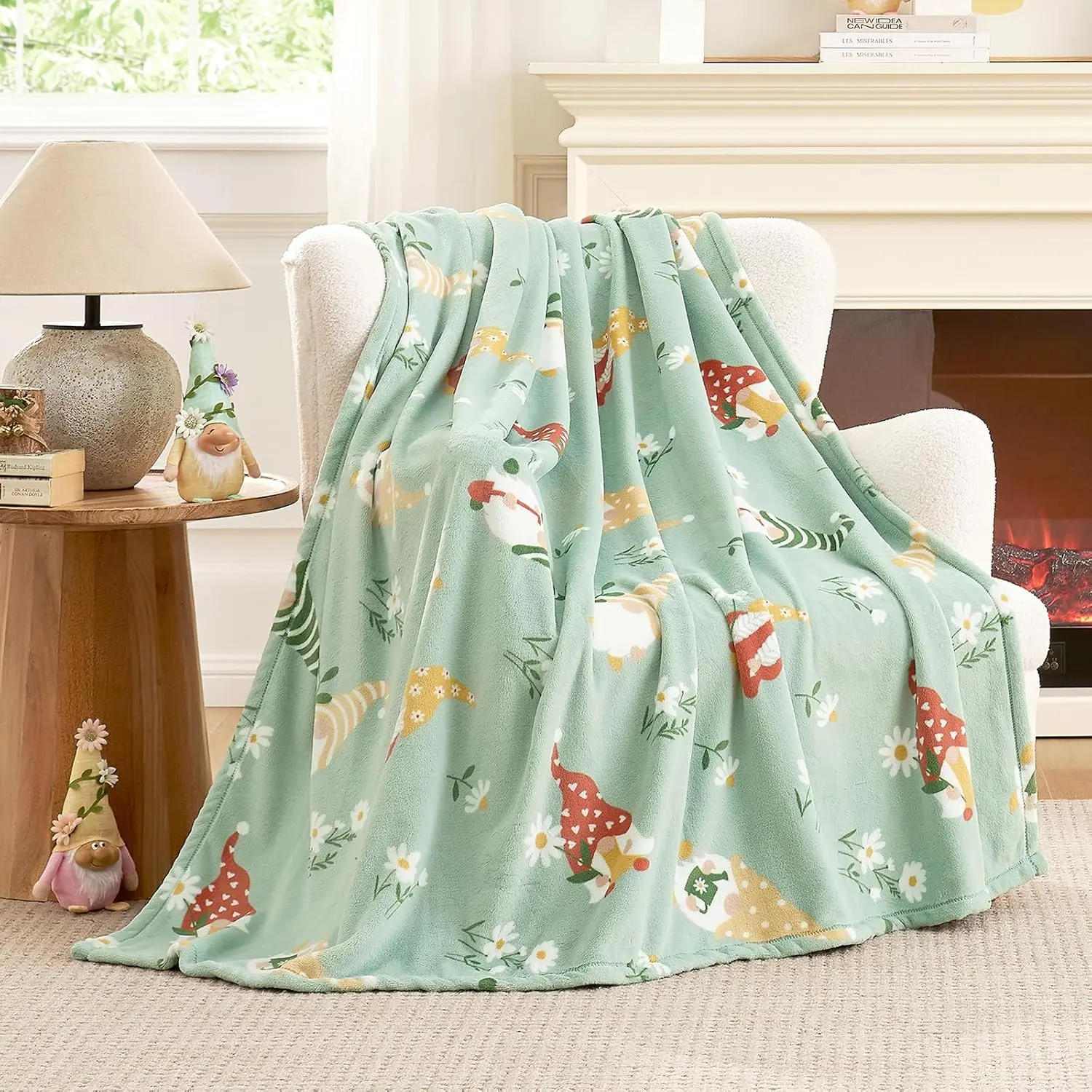 Comfortable and Happy Gnome Spring Blanket - Garden Daisy Floral Pattern, Warm Cream-Colored Plush Blanket, Ultra-Soft Comfortable Blanket, Suitable for Sofa, Armchair, and Bed, Green, 50X 60inch