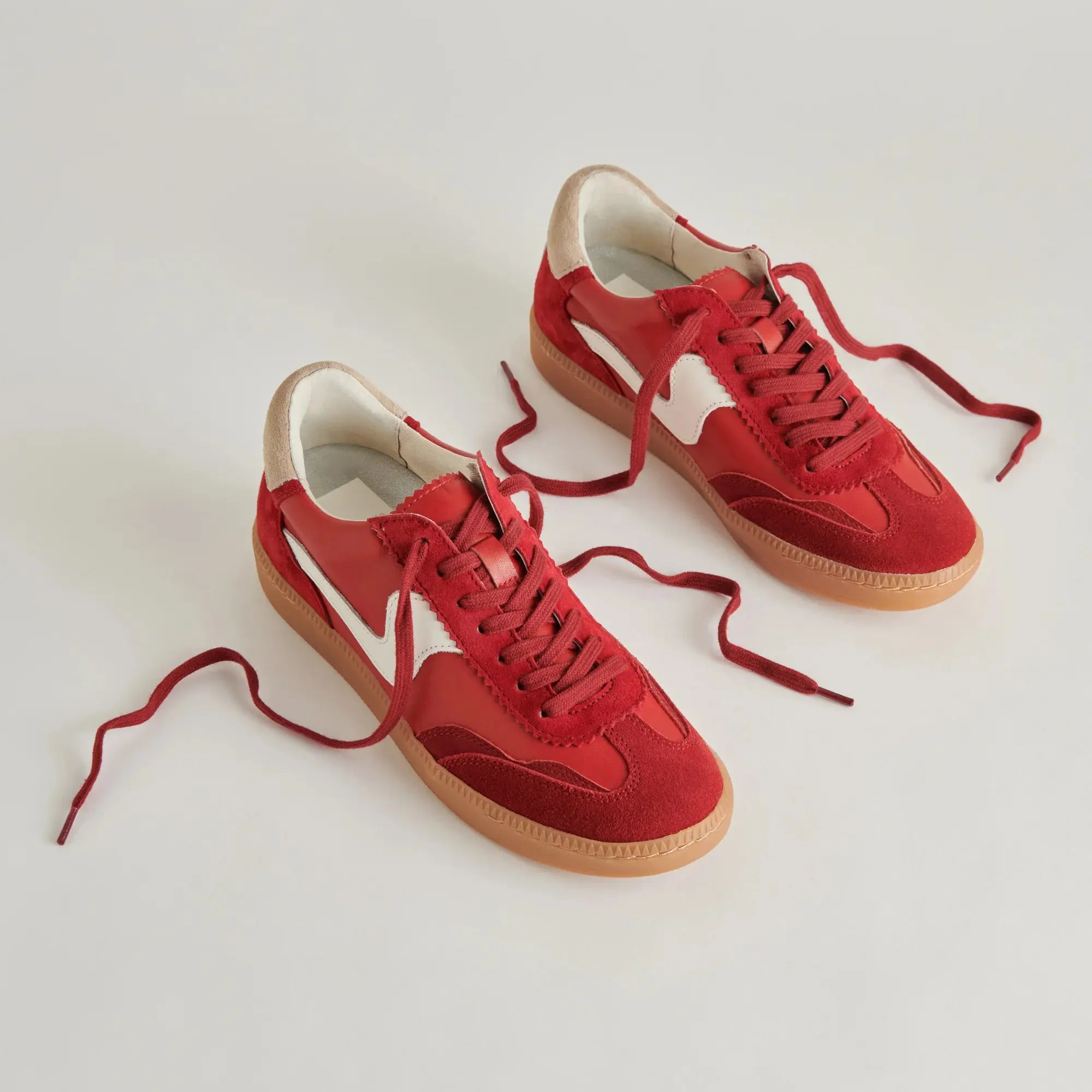 Notice Sneakers - Crimson Suede