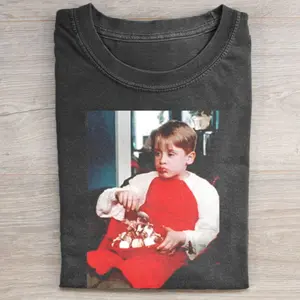 Vintage Christmas Movies Graphic Tee - Home Alone Movie Shirt - Kevin McCallister Shirt - Comedy Movie Shirt - Santa Claus - Cute Winter Shirt - Christmas Gifts Menswear Top