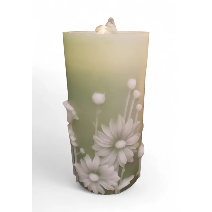 Daisy Water Candle