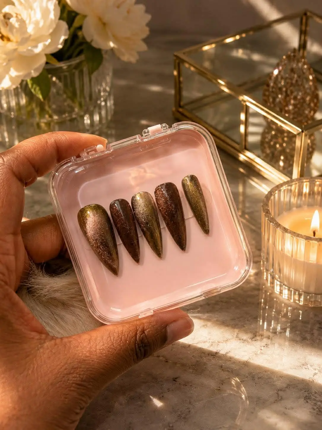 Medium Stiletto Cat Eye Press-On Nails | Handmade Magnetic Gel Nail Set