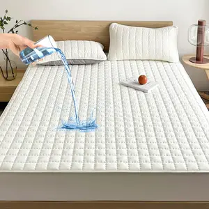 1pc Warterproof Fitted Sheet, Bedding, Waterproof Mattress Protector, Christmas Decoration, Skin-Friendly Mattress Cover, Bedroom Decor, Breathable Quilted Mattress Cover for 8-15" Mattress, Room Decor, Noiseless Bed Mattress Cover for Bedroom, Dorm Room