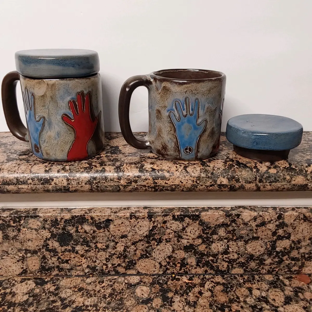 Mara Stoneware Mug's with lid's. Set of two.