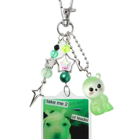 Silly Alien Cool Keychains Key Rings Y2K, Keyrings for Keys, Fun and Unique Design, Aesthetic Keychain, Perfect for Gifts and Collections, Trendy Accessory for Everyday Use, Keychain Surprise Collectibles, Key Chain Decorations