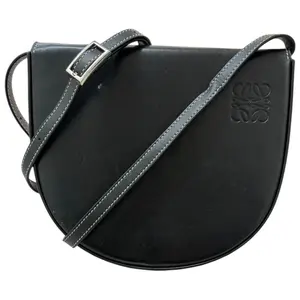Pre-owned Loewe Calfskin Shoulder Bags Anagram Heel Pouch Leather Shoulder Bag